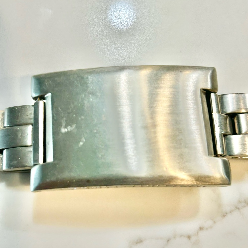 Tommy Hilfiger Unisex Bracelet
Stainless Steel Watchband Look - Picture 12 of 16